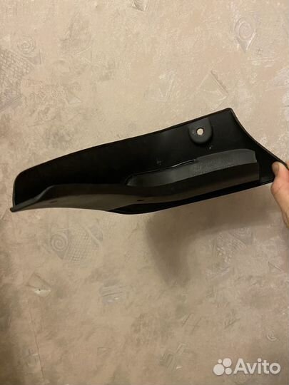 Брызговик задний правый Тойота Камри v40