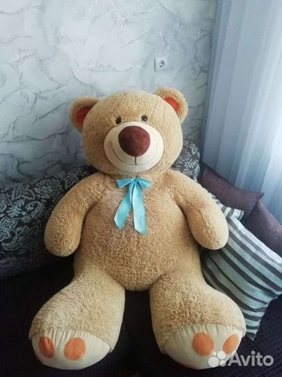 Плюшевый медведь