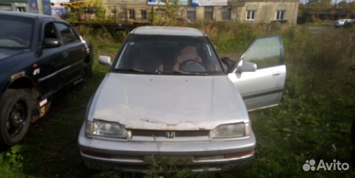 Запчасти б/у Honda Concerto хэтчбек 1.5 16V D15B2