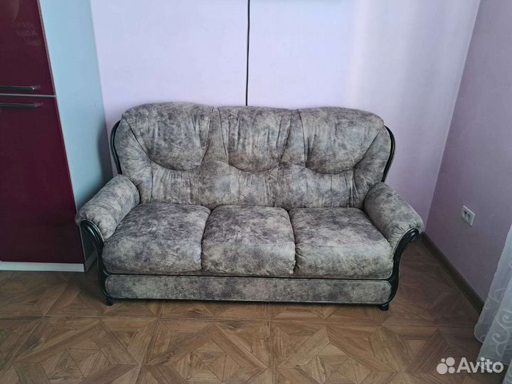 Перетяжка мягкой мебели