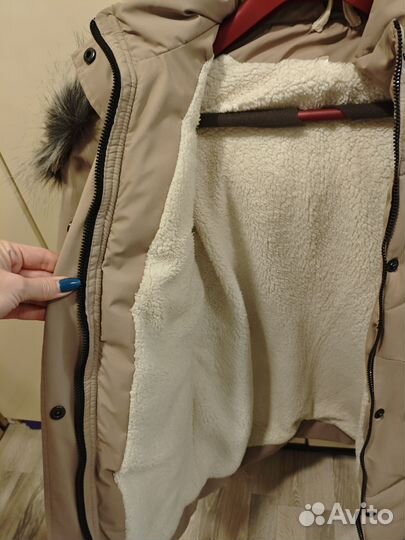 Пуховик с мехом утеплённый зимний