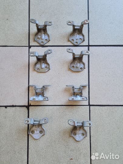 Петля двери Kia Magentis 2001г