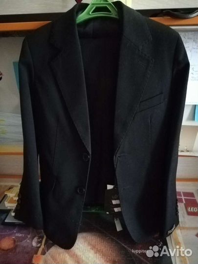 Костюм-тройка классический р-р 128-134