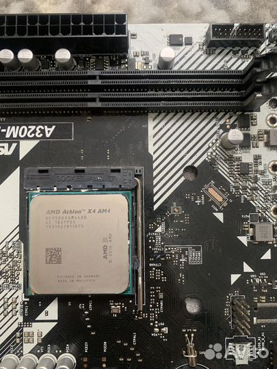 Продам комплект ASRock A320-M DVS R4.0