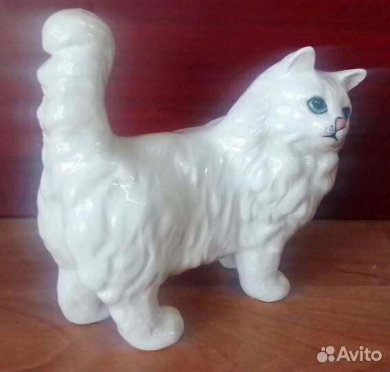 Фарфоровый кот.Англия