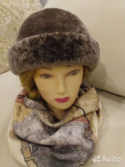 Шапка из овчины женская