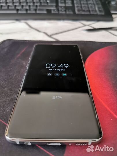 Samsung Galaxy S10, 8/128 ГБ