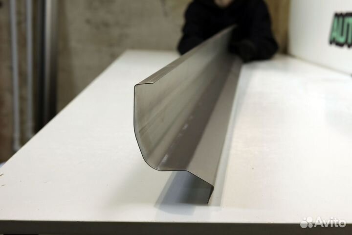 Порог правый Suzuki SX-4 ремонтный