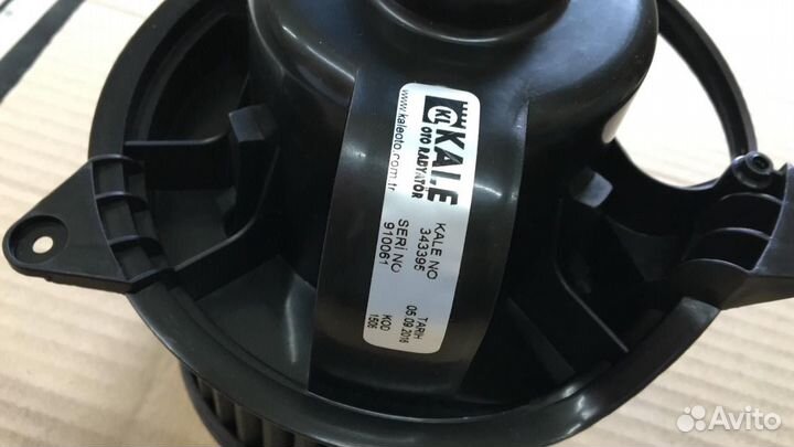 Вентилятор печки Ford/Mazda