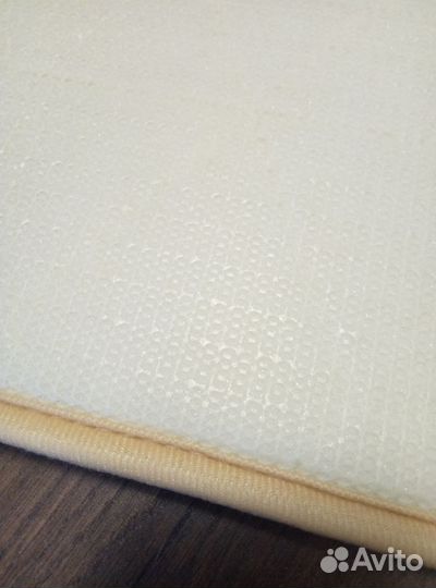 Продается набор ковриков для ванной и туалета