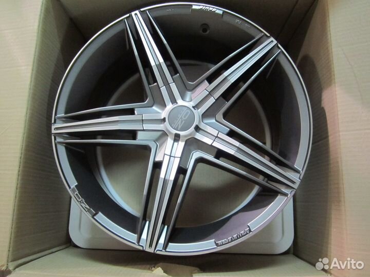 Диск литой R18