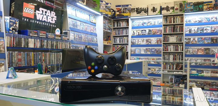 Игровая приставка Xbox360 4gb+FIFA