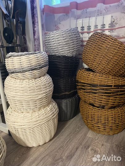 Кашпо из искусственного ротанга