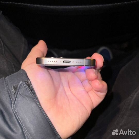 iPhone 15 Pro, 128 ГБ