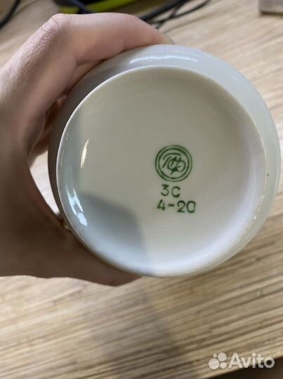 Большая чашка с блюдцем