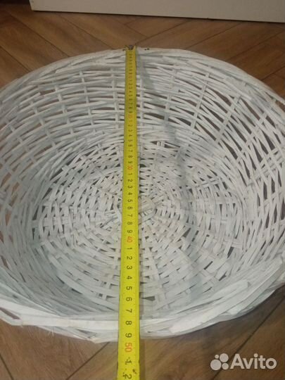 Корзина плетеная из лозы ручной работы