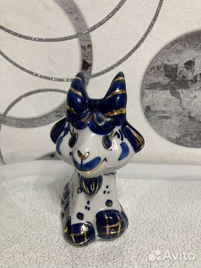 Фарфоровые фигурки Гжель одним лотом