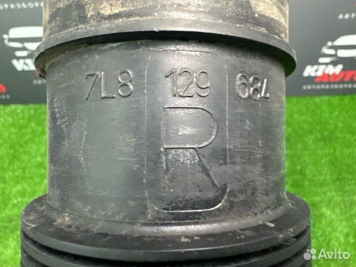 Патрубок воздушного фильтра правый Audi Q7 4L 4.2