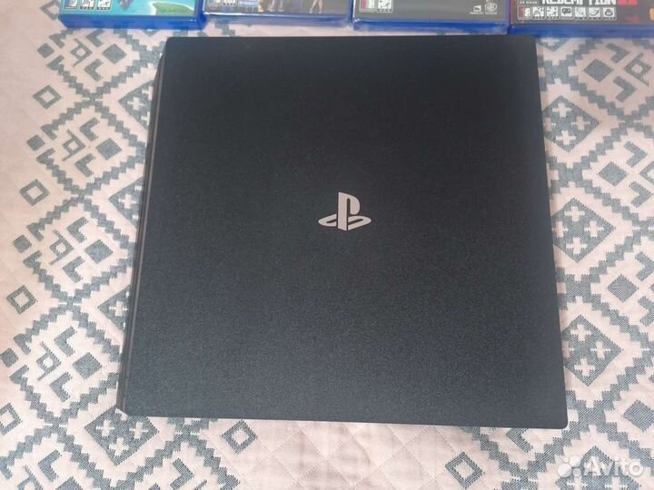 Sony playstation 4 PS4 pro 1tb с играми