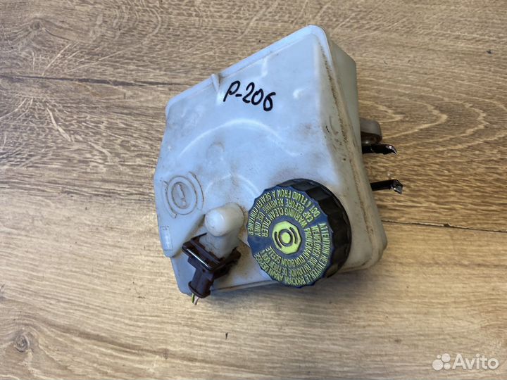 Peugeot 206 главный цилиндр тормозов