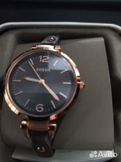 Часы наручные женские