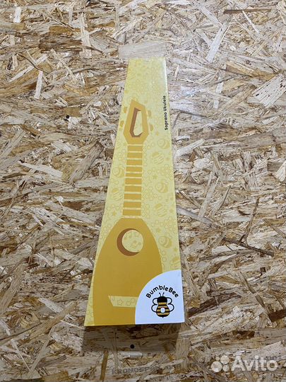 Укулеле сопрано BumbleBee