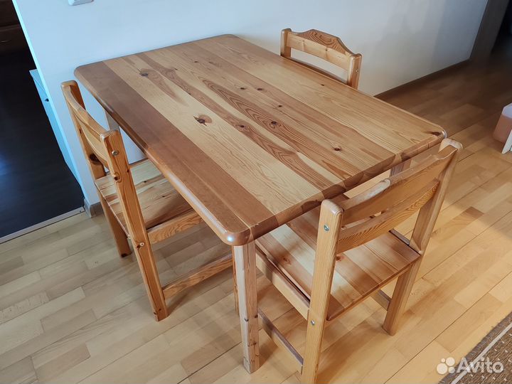 Стол обеденный из сосны + 4 стула