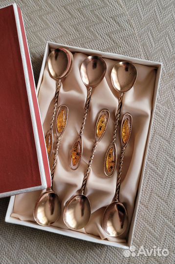 Набор чайных ложек с янтарем