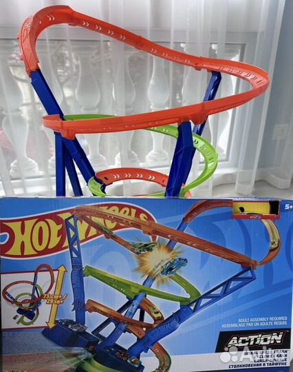 Трек Hot Wheels с пусковой установкой Краш спираль
