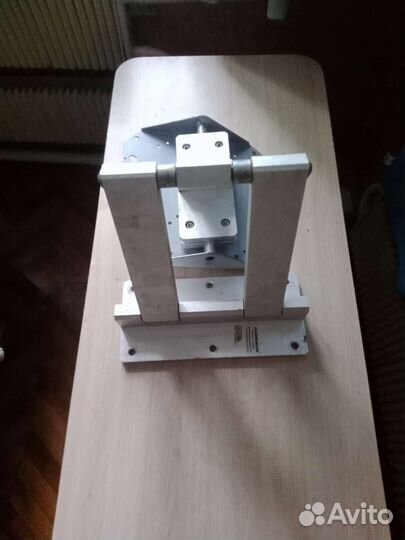 Кронштейн для телевизора