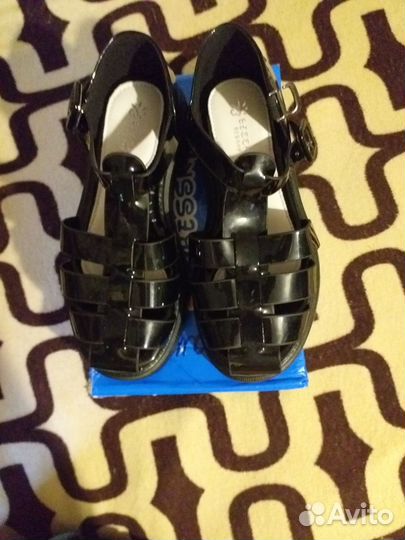 Сандали (новые) 32р по стельке 20,5 -21