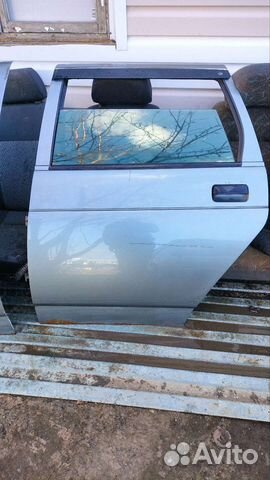 Задняя дверь левая на ваз 2111