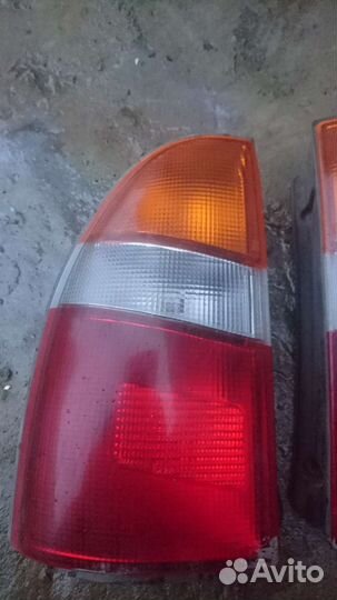 Задние габариты Mitsubishi Libero