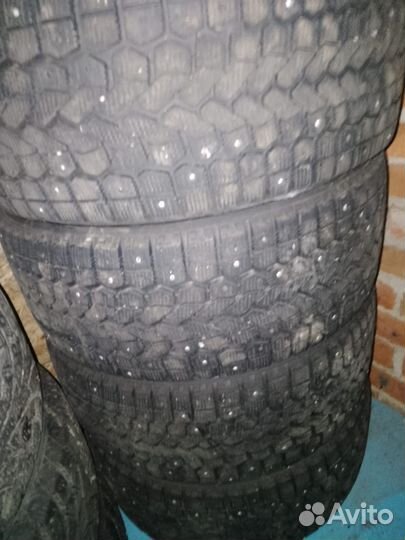 Yokohama Ice Guard G075 215/45 R17
