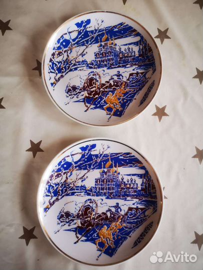 Настенная тарелка