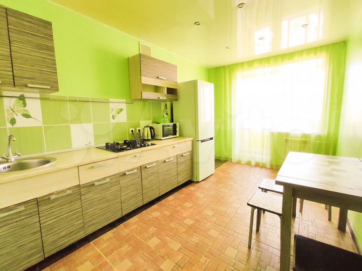 2-к. квартира, 65 м², 10/10 эт.