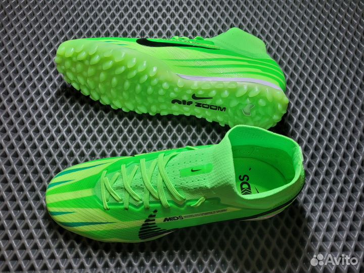 Футбольные сороконожки Nike