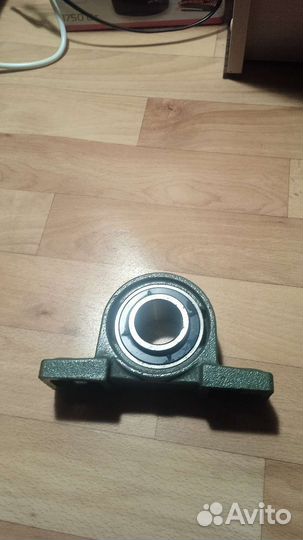 Подшипник в корпусе