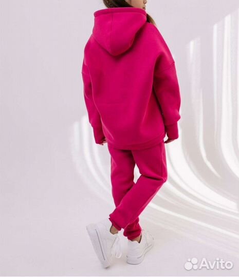 Тёплый новый костюм 170 размер favola