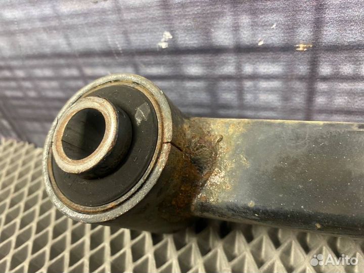 Рычаг подвески задний Chevrolet Trailblazer GMT360