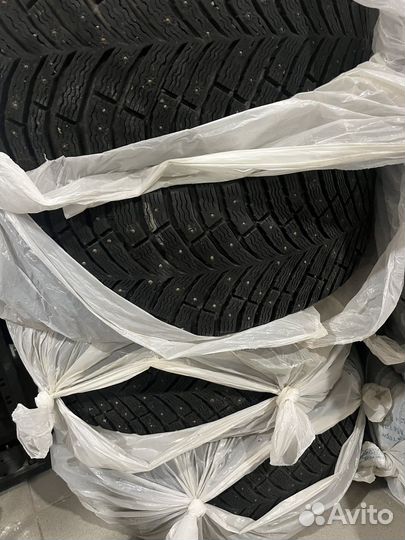 Michelin X-Ice North 4 SUV 225/55 R18 102H