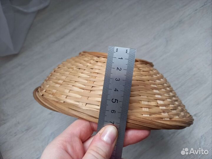 Плетёная тарелка корзинка