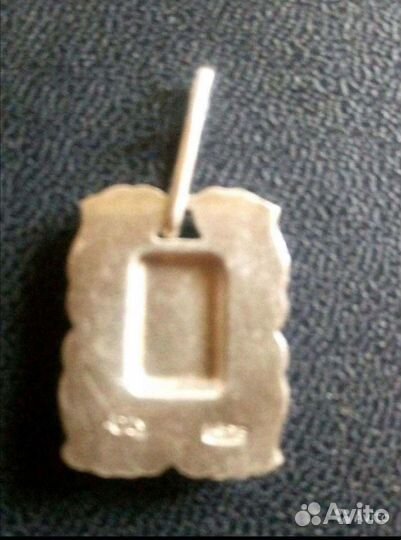 Кулоны винтажные из камня, серебра и янтаря