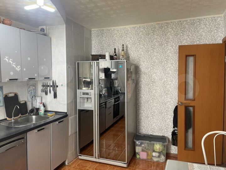 3-к. квартира, 65 м², 4/10 эт.