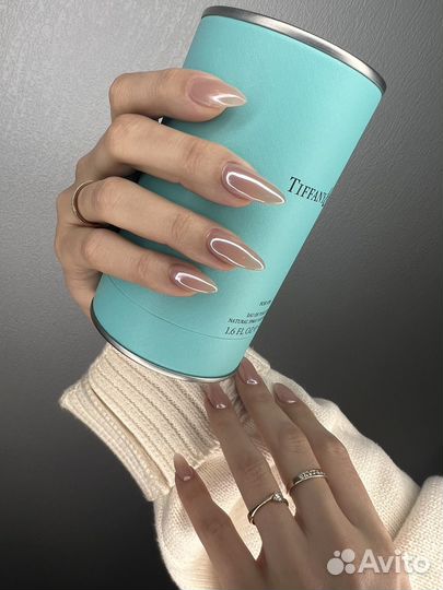 Маникюр и педикюр