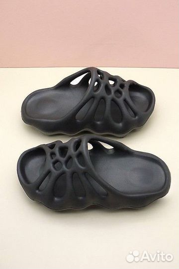 Adidas Yeezy Slide 450 Black (37р)