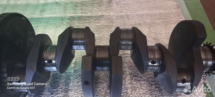 Коленвал с машины Шкода octavia BSE