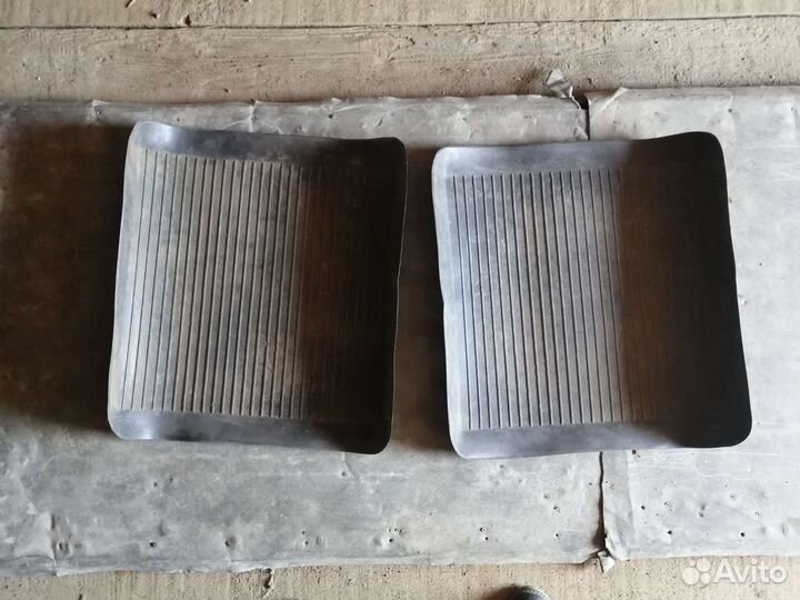 Коврики б/у для авто