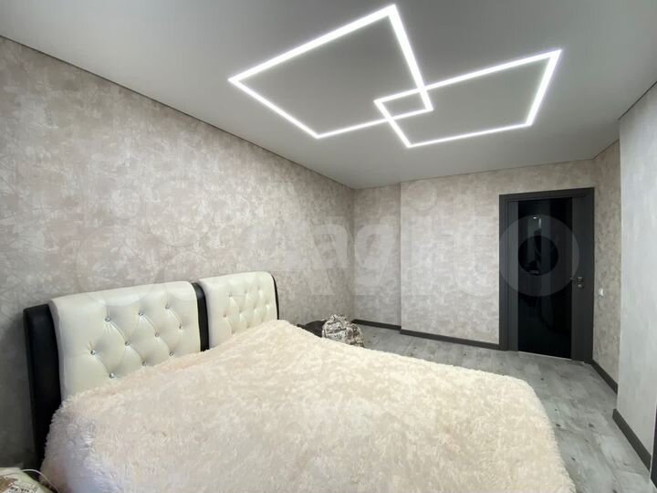 2-к. квартира, 71,2 м², 16/17 эт.