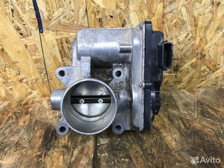 Дроссельная заслонка Renault Logan 2 седан 1.6